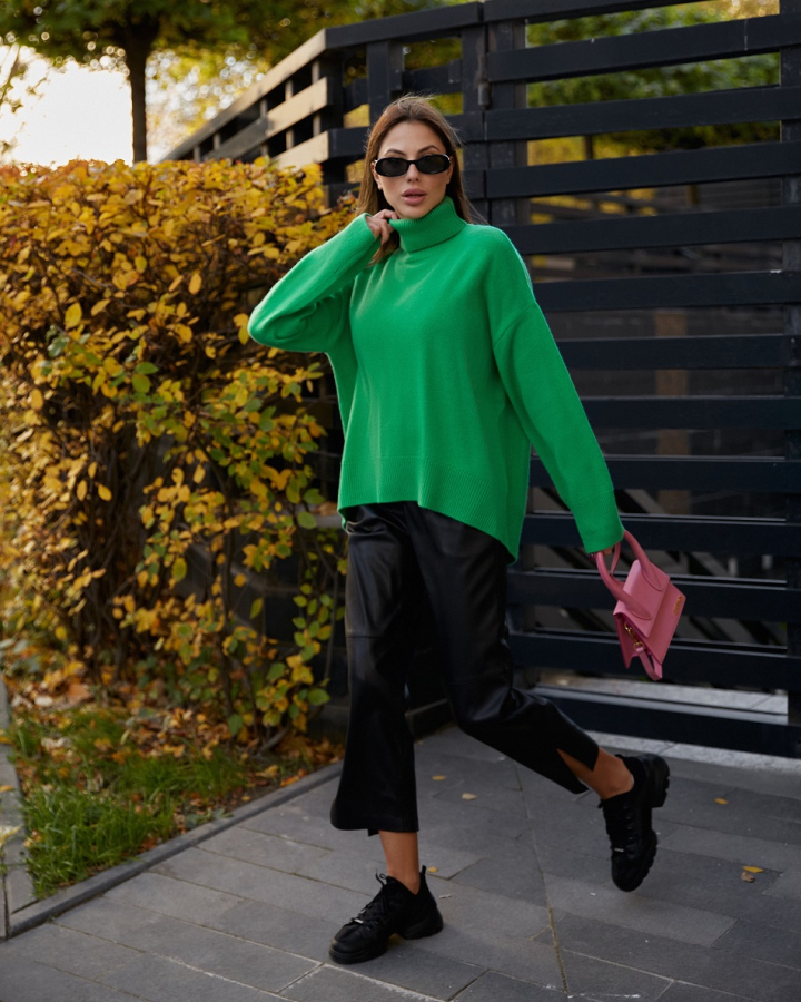 Свитер green