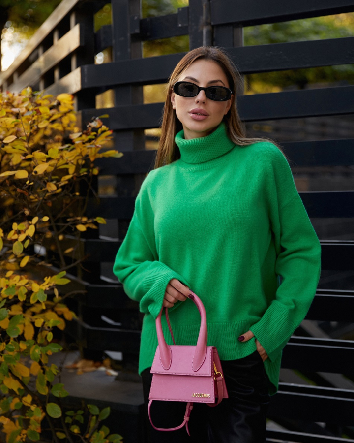 Свитер green