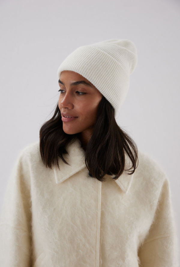 Шапка Lucas milk