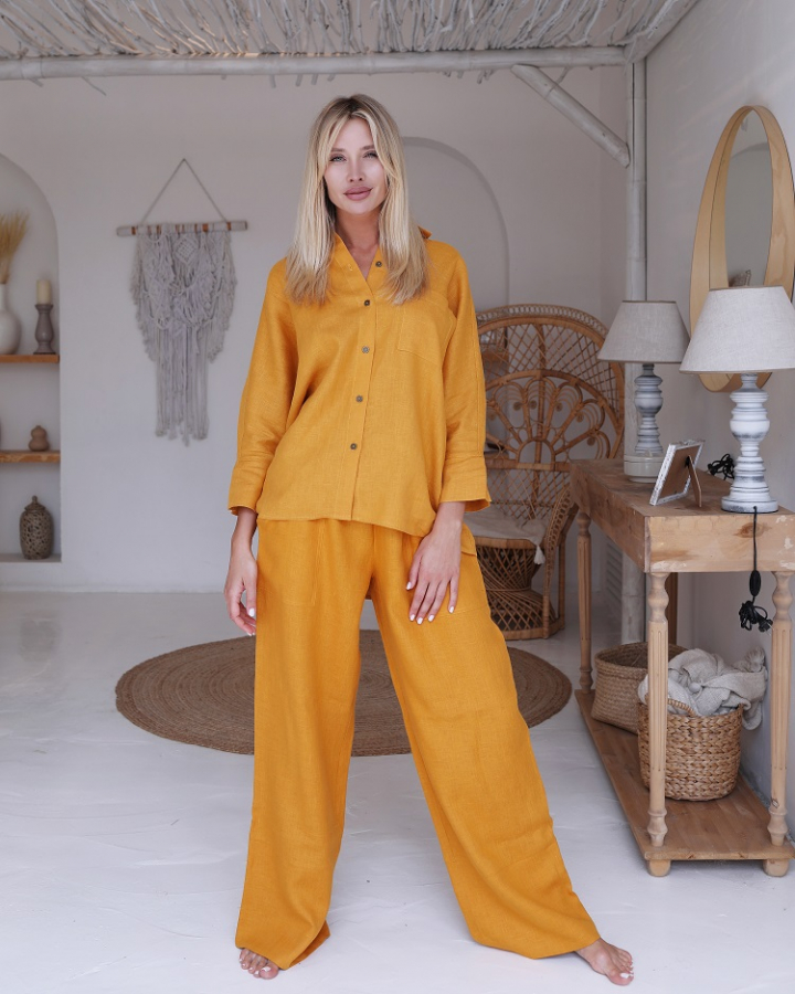  Костюм Mila mustard c широкими брюками 
