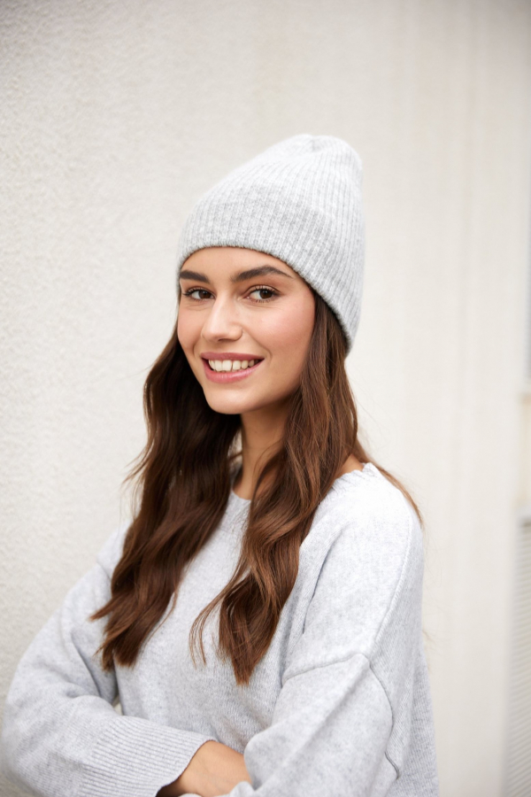 Шапка Eleanor light grey