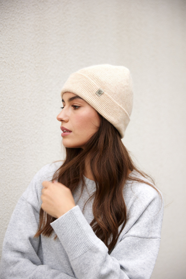 Шапка Jasmine cream