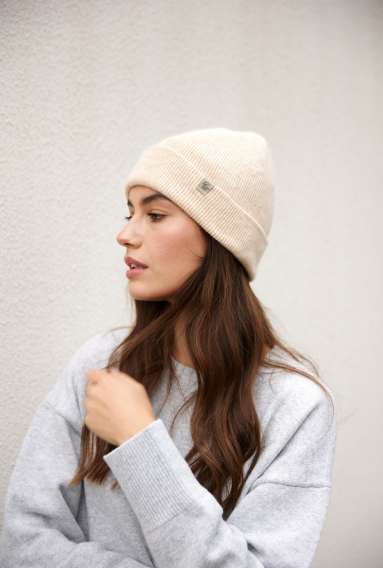 Шапка Jasmine cream