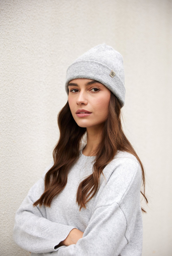 Шапка Jasmine grey