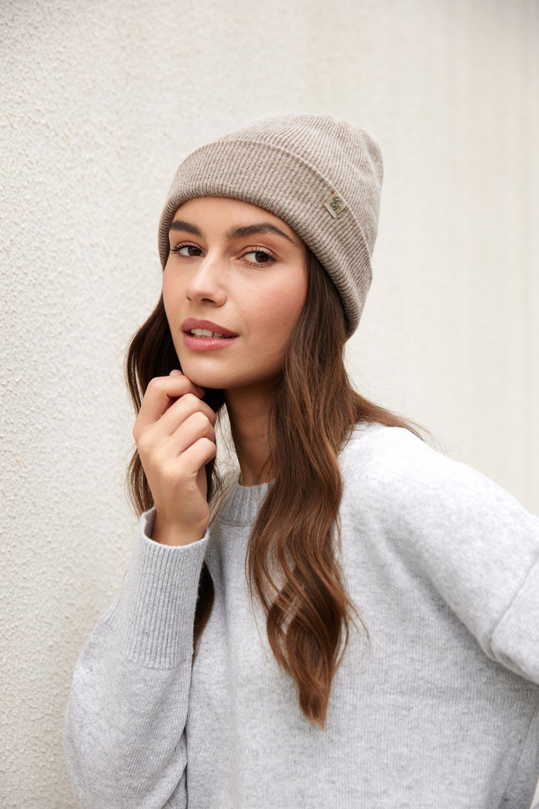 Шапка Jasmine beige